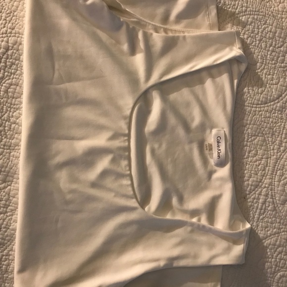 Calvin Klein Tank - Picture 3 of 3